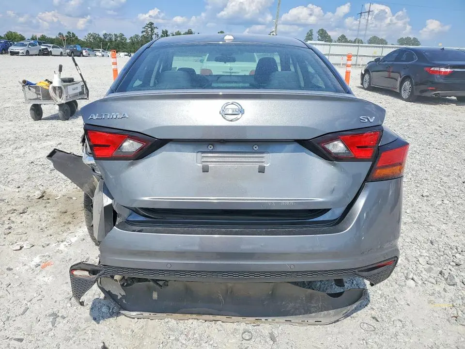 2022 NISSAN ALTIMA SV  