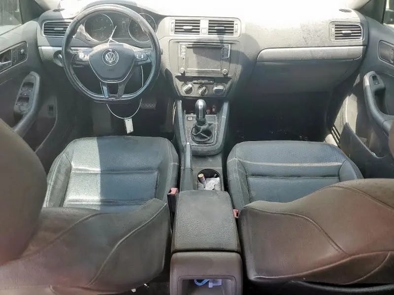2017 VOLKSWAGEN JETTA SE  