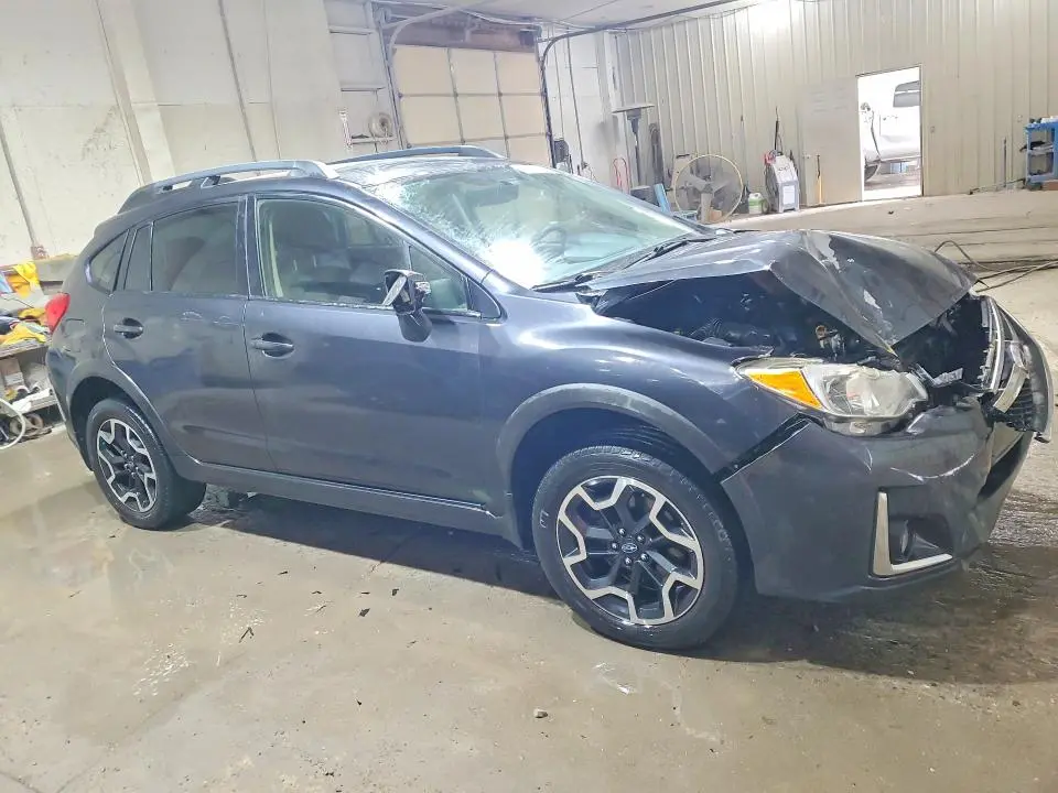 2017 SUBARU CROSSTREK LIMITED  