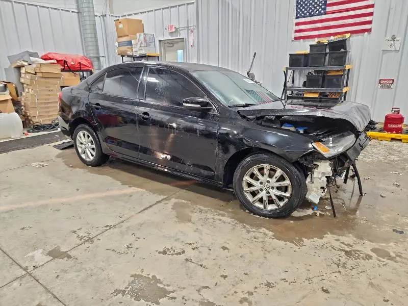 2012 VOLKSWAGEN JETTA SE  