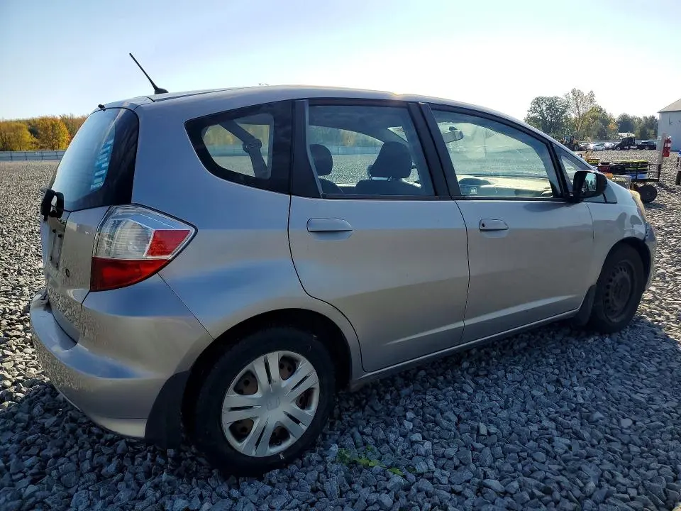 2010 HONDA FIT   