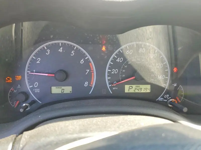 2013 TOYOTA COROLLA LE  