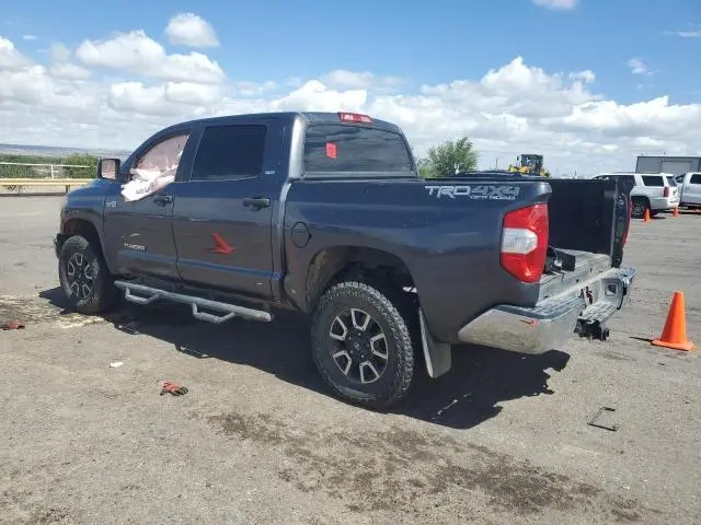 2016 TOYOTA TUNDRA CREWMAX SR5  