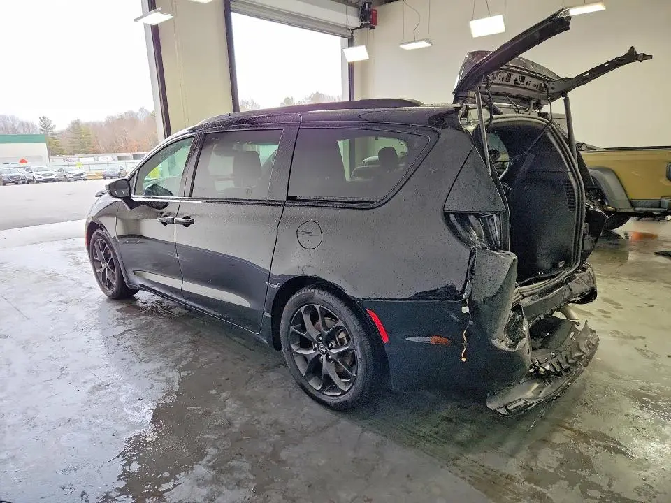 2025 CHRYSLER PACIFICA LIMITED  