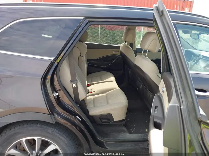 2017 HYUNDAI SANTA FE SE