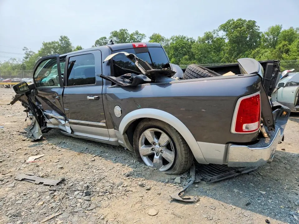 2015 RAM 1500 LARAMIE  