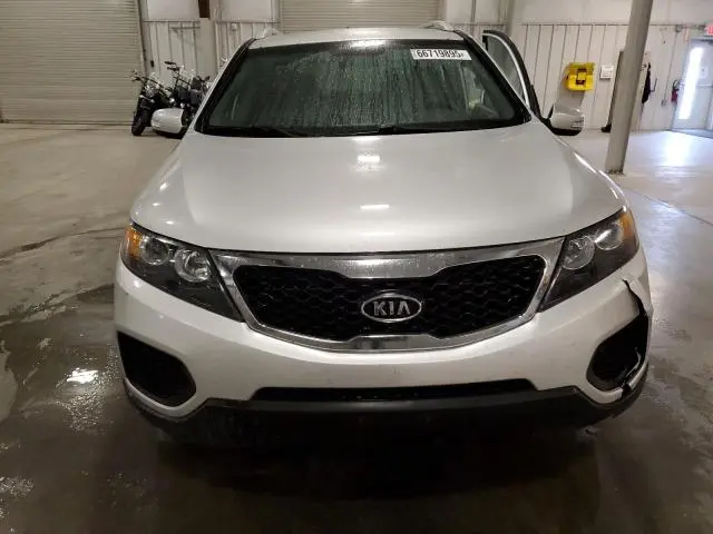 2013 KIA SORENTO LX  