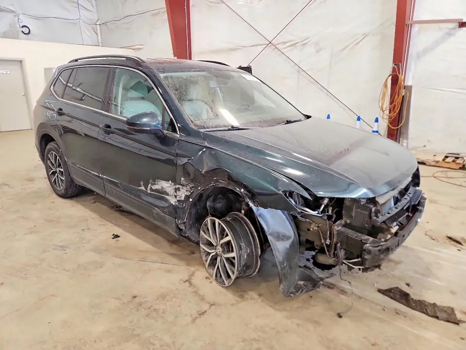 2019 VOLKSWAGEN TIGUAN SE  