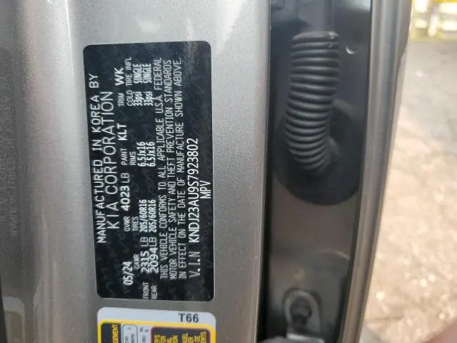 2025 KIA SOUL LX  