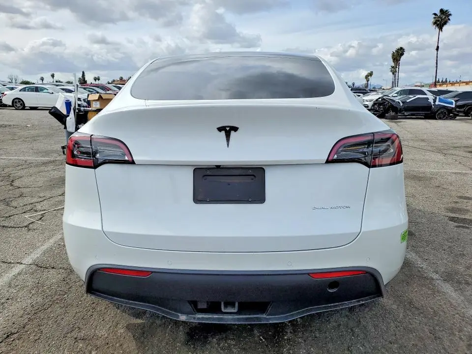 2022 TESLA MODEL Y   