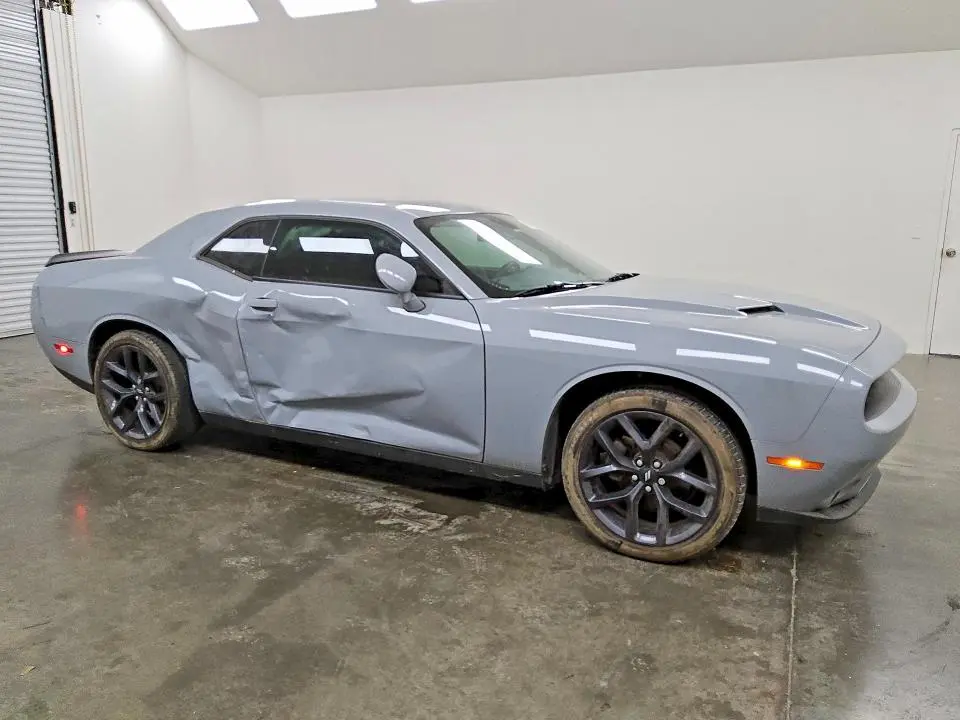 2021 DODGE CHALLENGER SXT  
