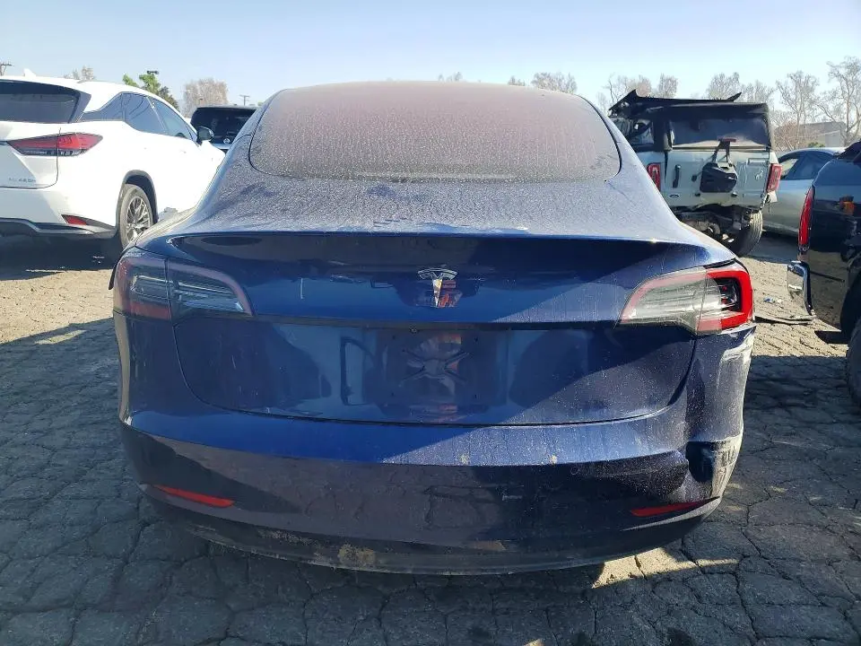 2018 TESLA MODEL 3   