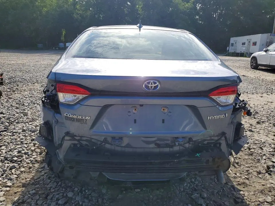 2021 TOYOTA COROLLA LE  