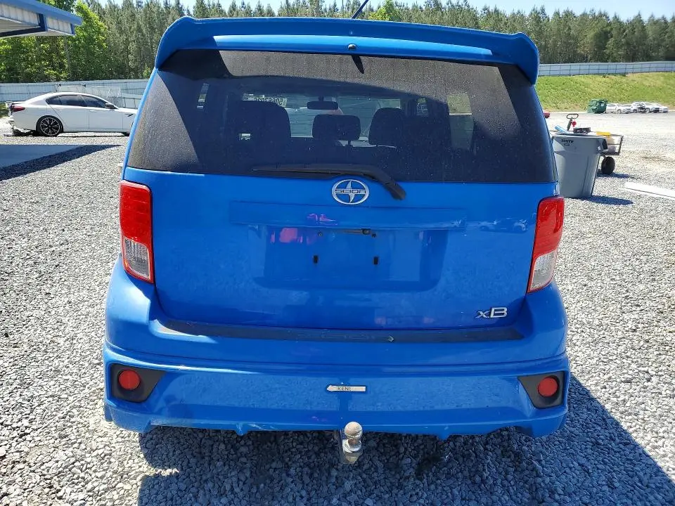 2011 TOYOTA SCION XB  