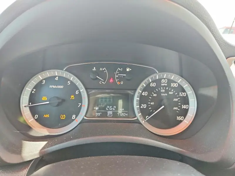 2015 NISSAN SENTRA SR  