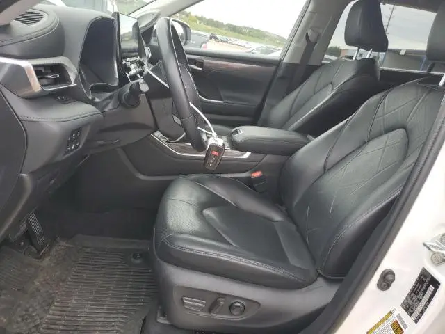2022 TOYOTA HIGHLANDER HYBRID PLATINUM  