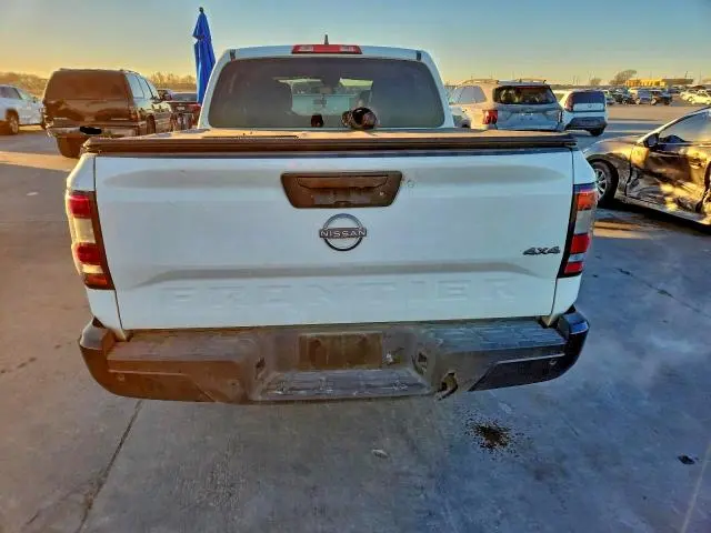 2022 NISSAN FRONTIER S  