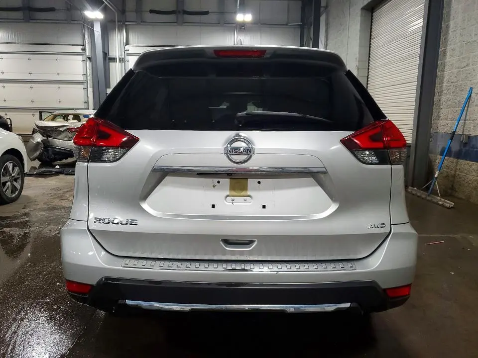 2017 NISSAN ROGUE S  