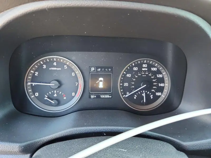 2016 HYUNDAI TUCSON SE  