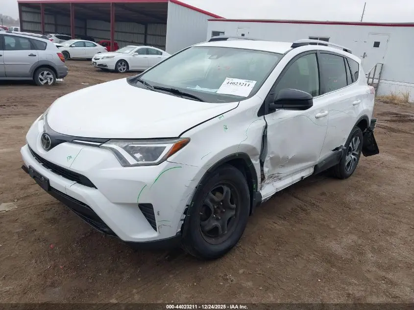 2018 TOYOTA RAV4 LE