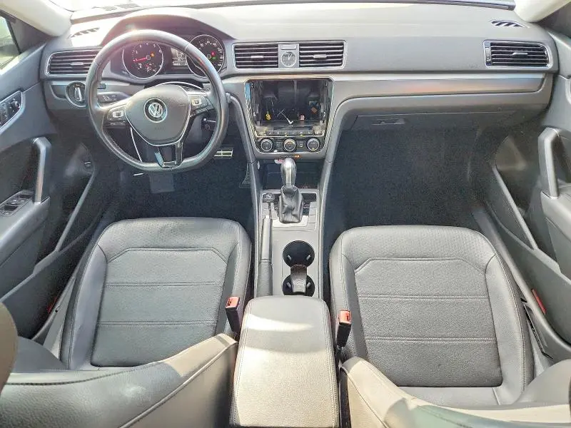 2017 VOLKSWAGEN PASSAT R-LINE  