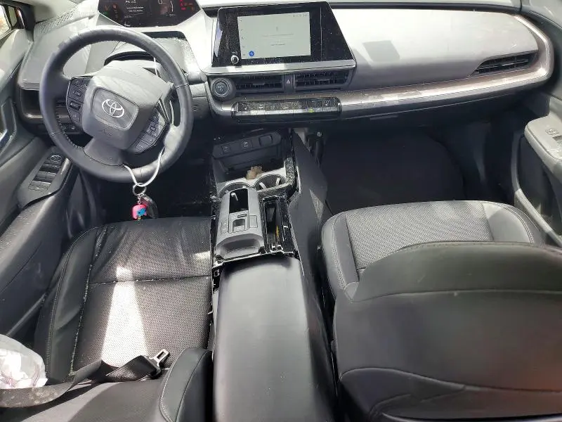 2023 TOYOTA PRIUS XLE  