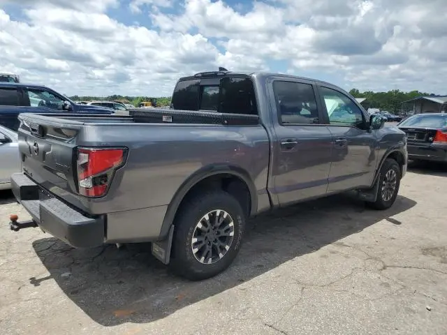 2022 NISSAN TITAN SV  