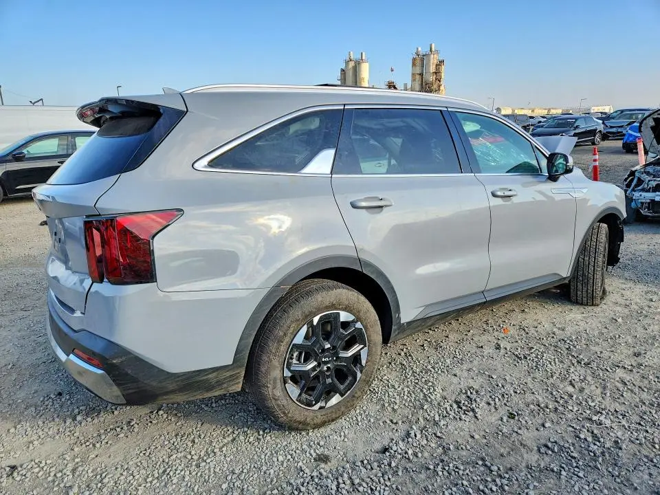 2025 KIA SORENTO   