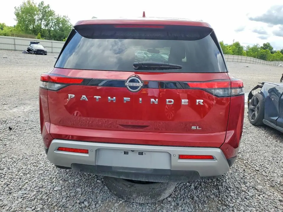 2022 NISSAN PATHFINDER SL  