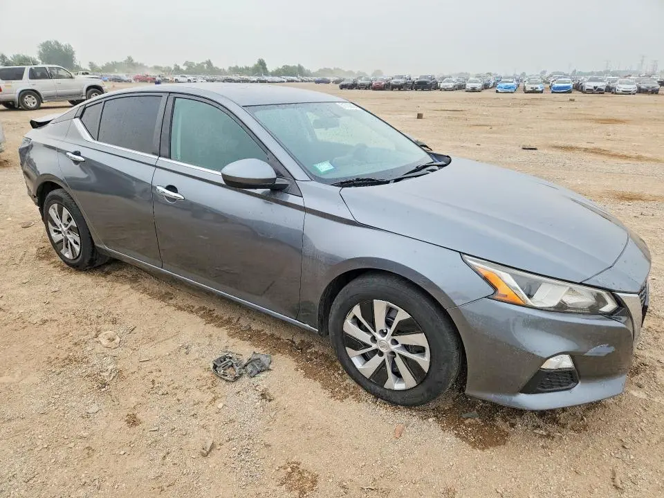 2020 NISSAN ALTIMA S  