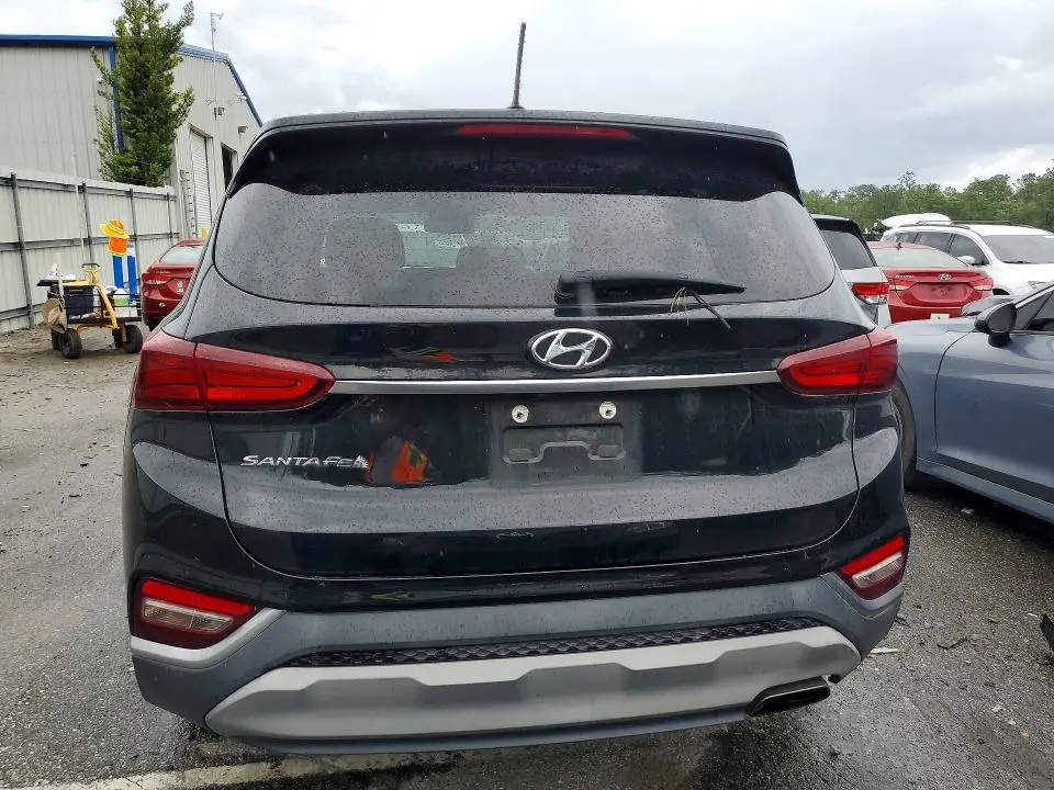 2020 HYUNDAI SANTA FE SE  