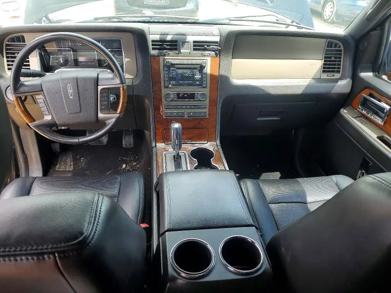 2013 LINCOLN NAVIGATOR   