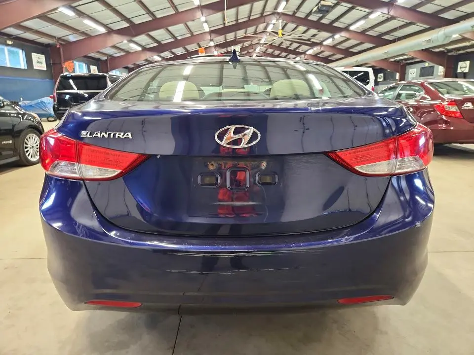 2013 HYUNDAI ELANTRA   