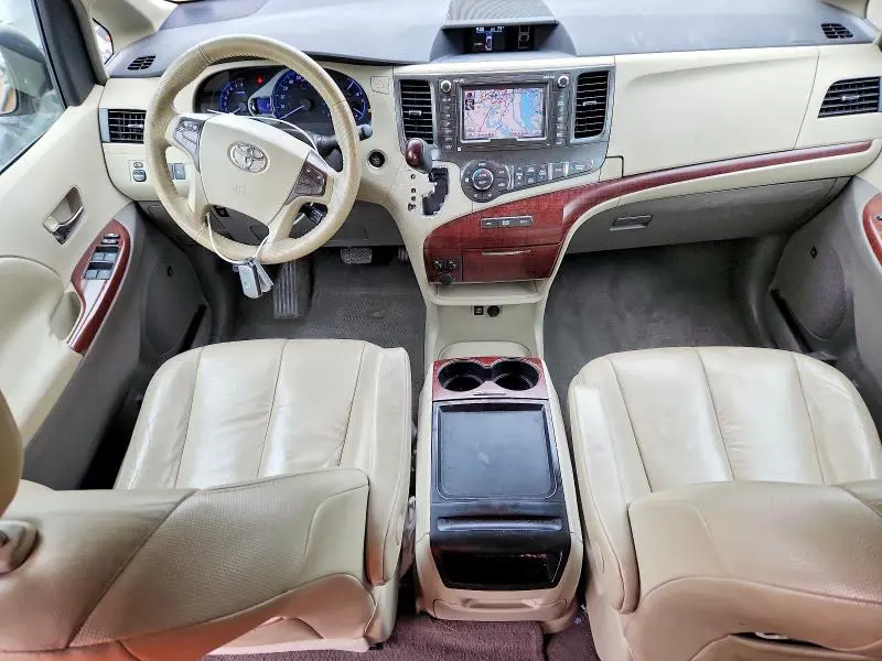 2011 TOYOTA SIENNA XLE 8-PASSENGER  