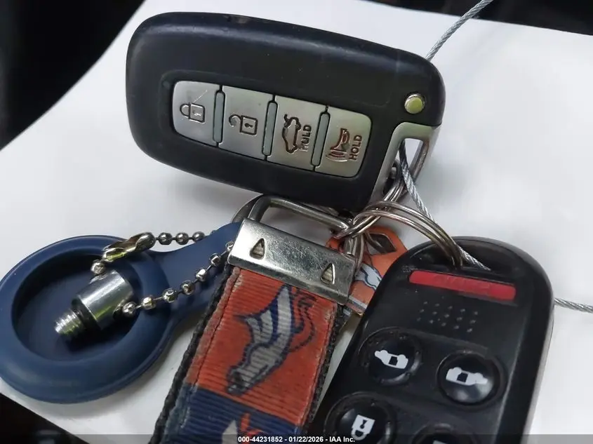 2012 HYUNDAI ELANTRA LIMITED