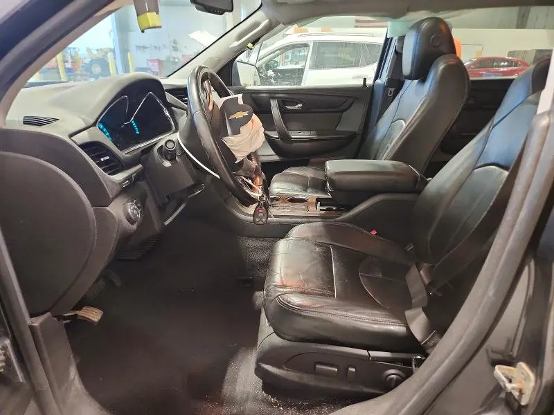 2013 CHEVROLET TRAVERSE LT  