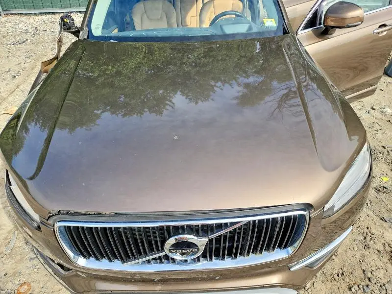 2016 VOLVO XC90 T8  