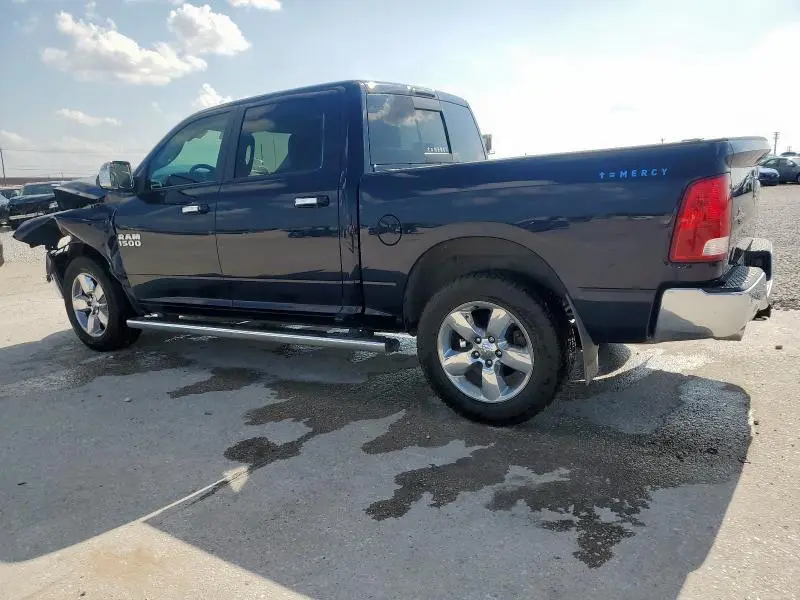2016 RAM 1500 SLT