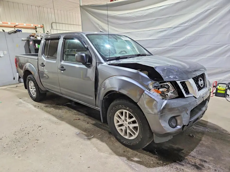 2016 NISSAN FRONTIER SV  