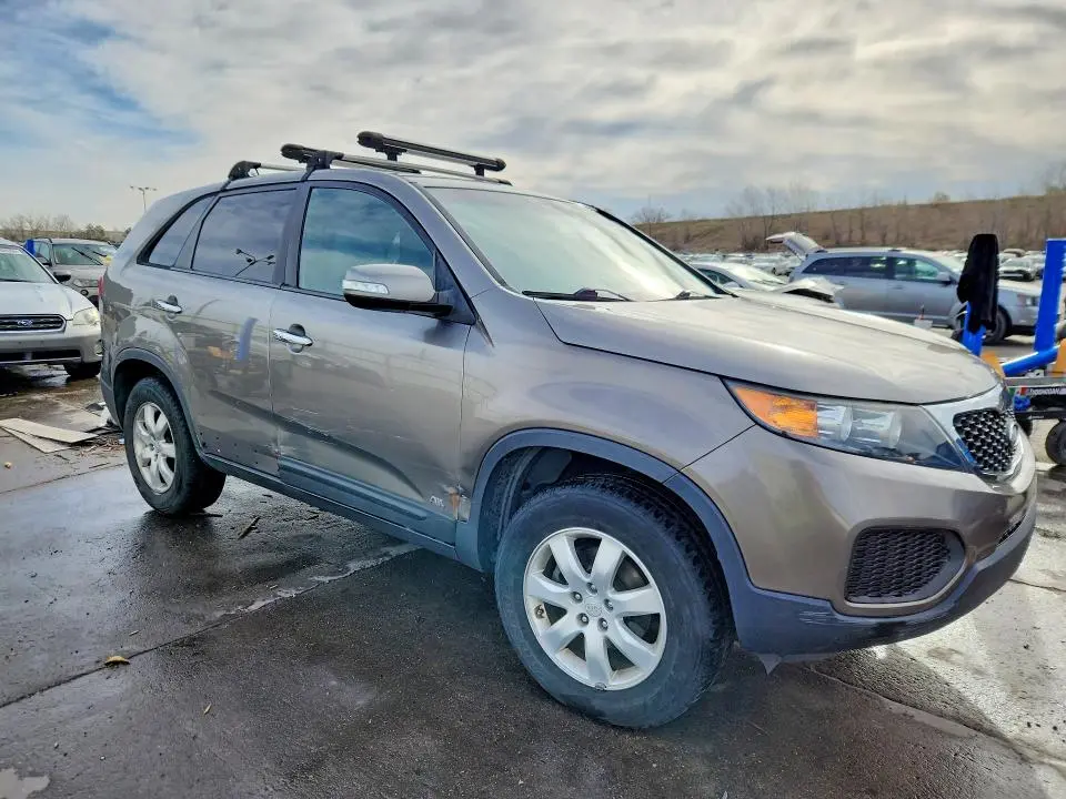 2011 KIA SORENTO LX  