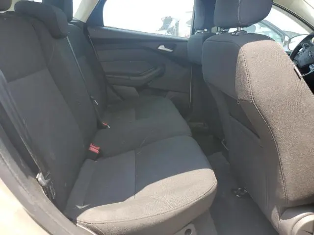 2018 FORD FOCUS SE  