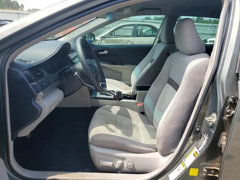 2014 TOYOTA CAMRY LE  