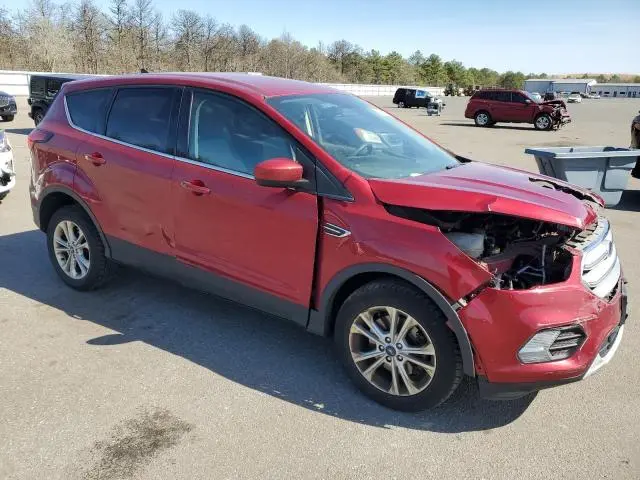 2019 FORD ESCAPE SE  