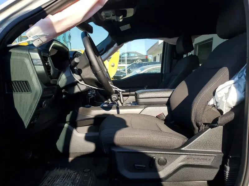 2024 FORD F150 XLT  