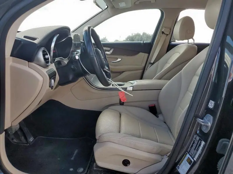 2020 MERCEDES-BENZ GLC 300  