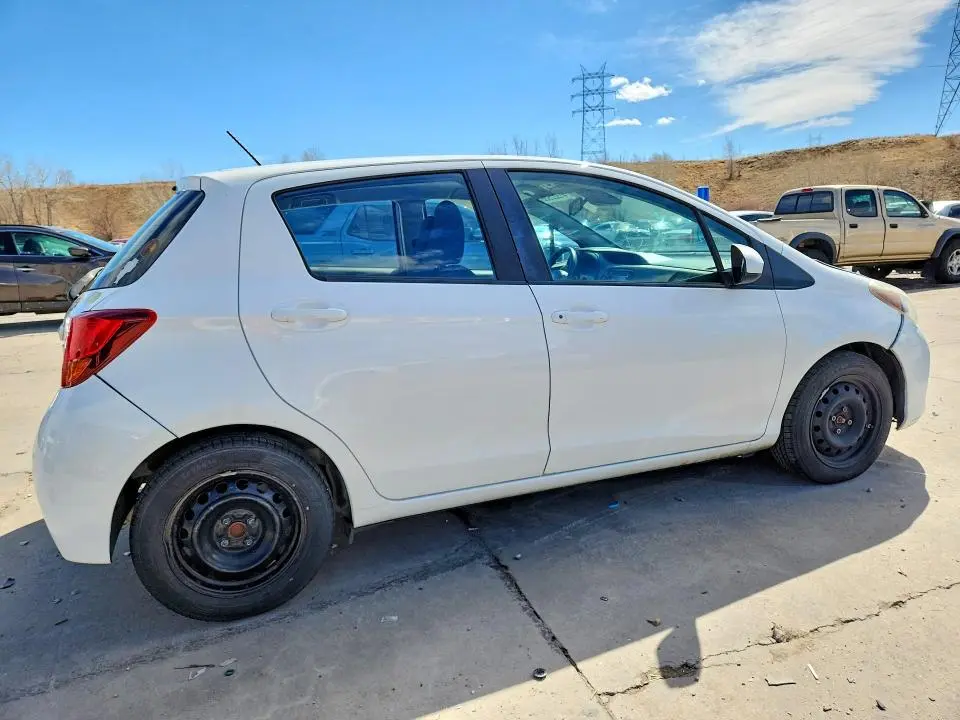 2017 TOYOTA YARIS 5-DOOR L FLEET  