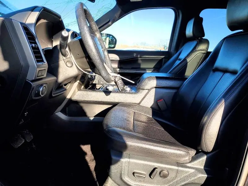 2021 FORD EXPEDITION XLT  
