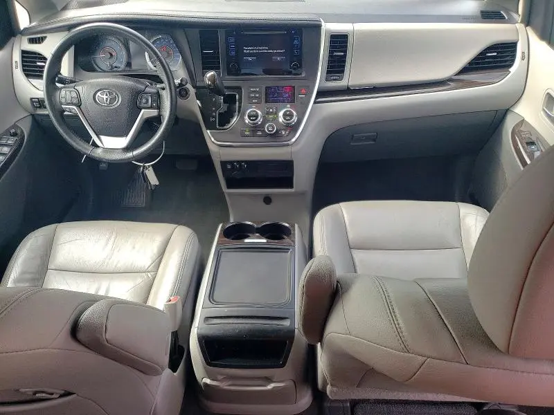 2017 TOYOTA SIENNA XLE 7-PASSENGER  