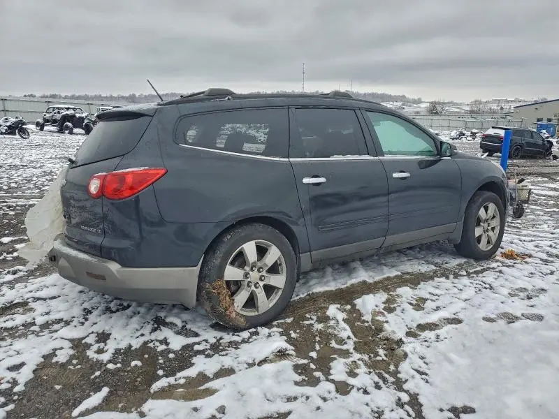 2011 CHEVROLET TRAVERSE LT  