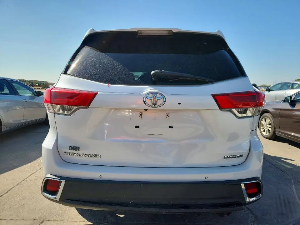 2018 TOYOTA HIGHLANDER LIMITED  